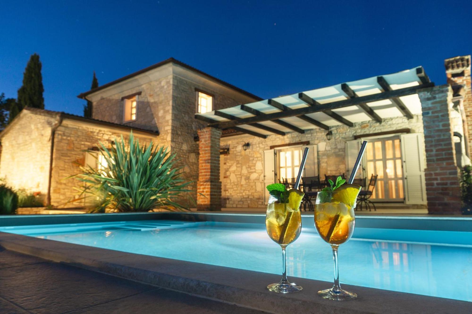 Villa Melissa - Istrisches Steinhaus Mit Pool In Guter Lage Sveti Lovreč Pazenatički Exterior foto